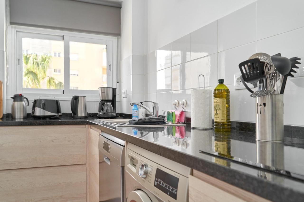 Apartment In Альгарробо-Коста Экстерьер фото